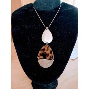 Vintage Gold Tone Faux Tortoiseshell Pendant Snake Chain Necklace